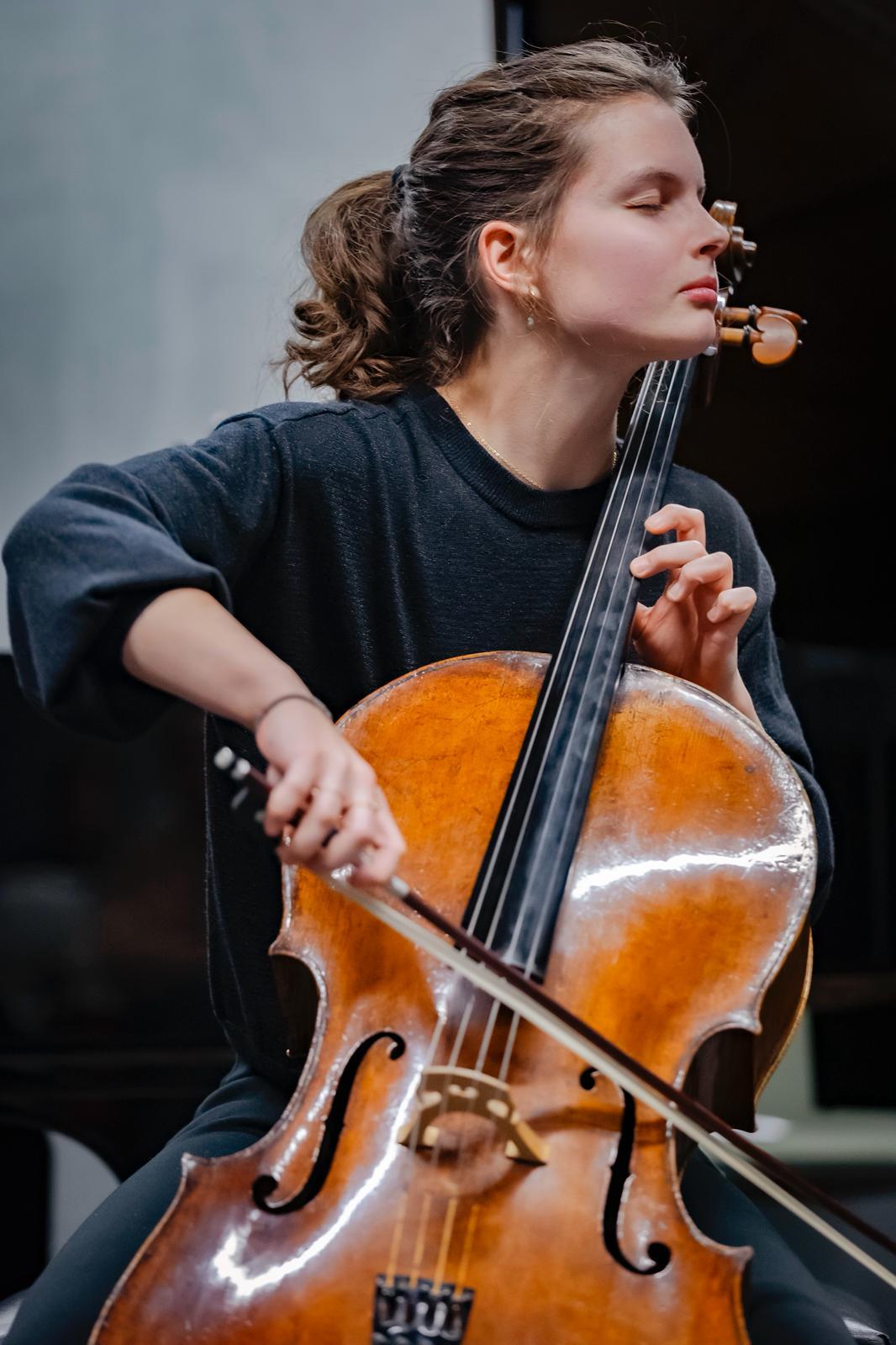 The cellist Emilie Richter